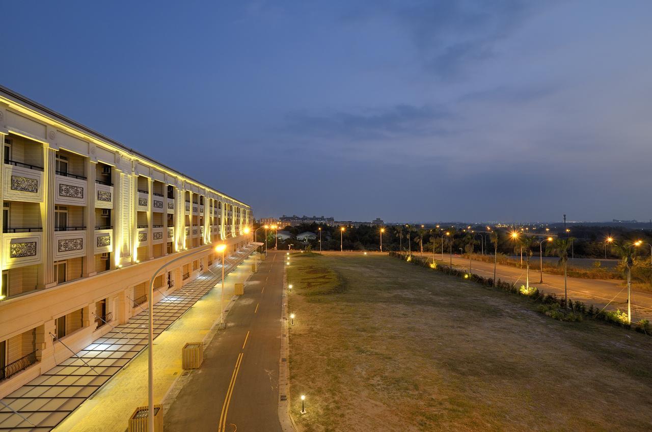 Hoya Resort Hotel Chiayi Exteriör bild